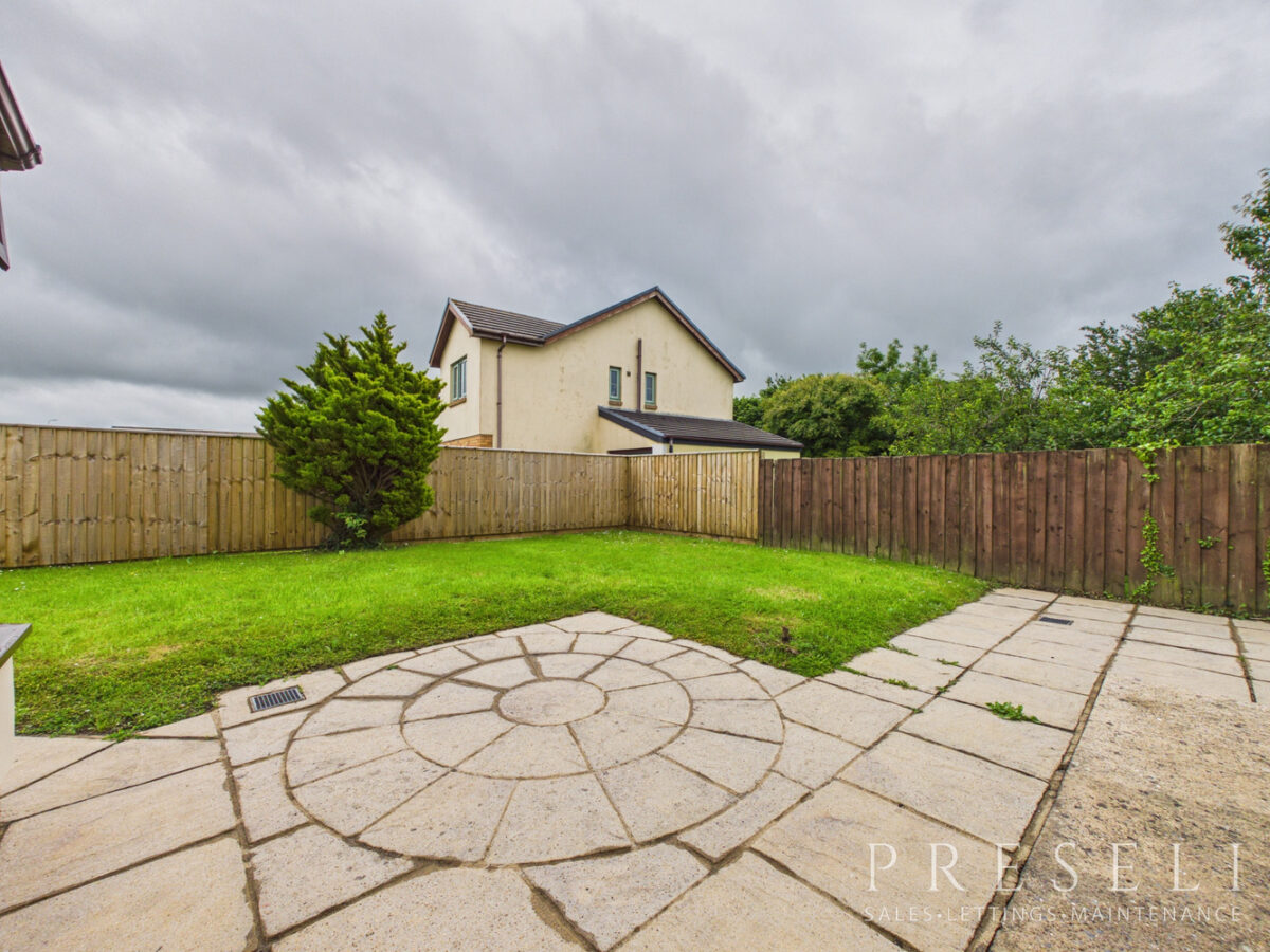 Hermitage Grove, Haverfordwest