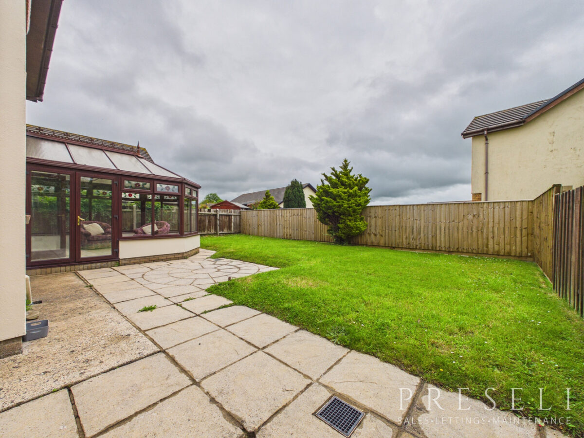 Hermitage Grove, Haverfordwest