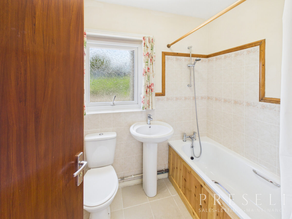 Maes Yr Hedydd, Tyddewi, Hwlffordd, Pembrokeshire