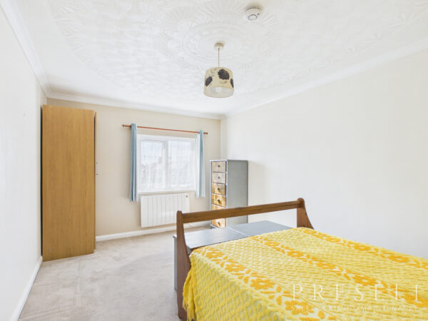 Flat 2 Commercial Cottage, Llanddewi Velfrey, Narberth, Pembrokeshire