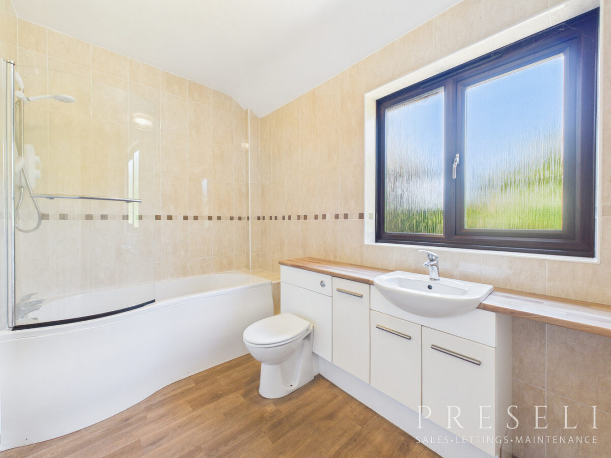 Brynbank Cottage, Croesgoch, Hwlffordd, Pembrokeshire