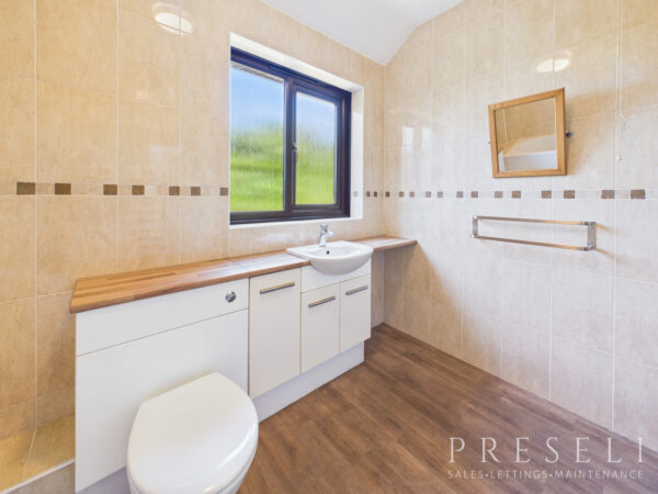 Brynbank Cottage, Croesgoch, Hwlffordd, Pembrokeshire