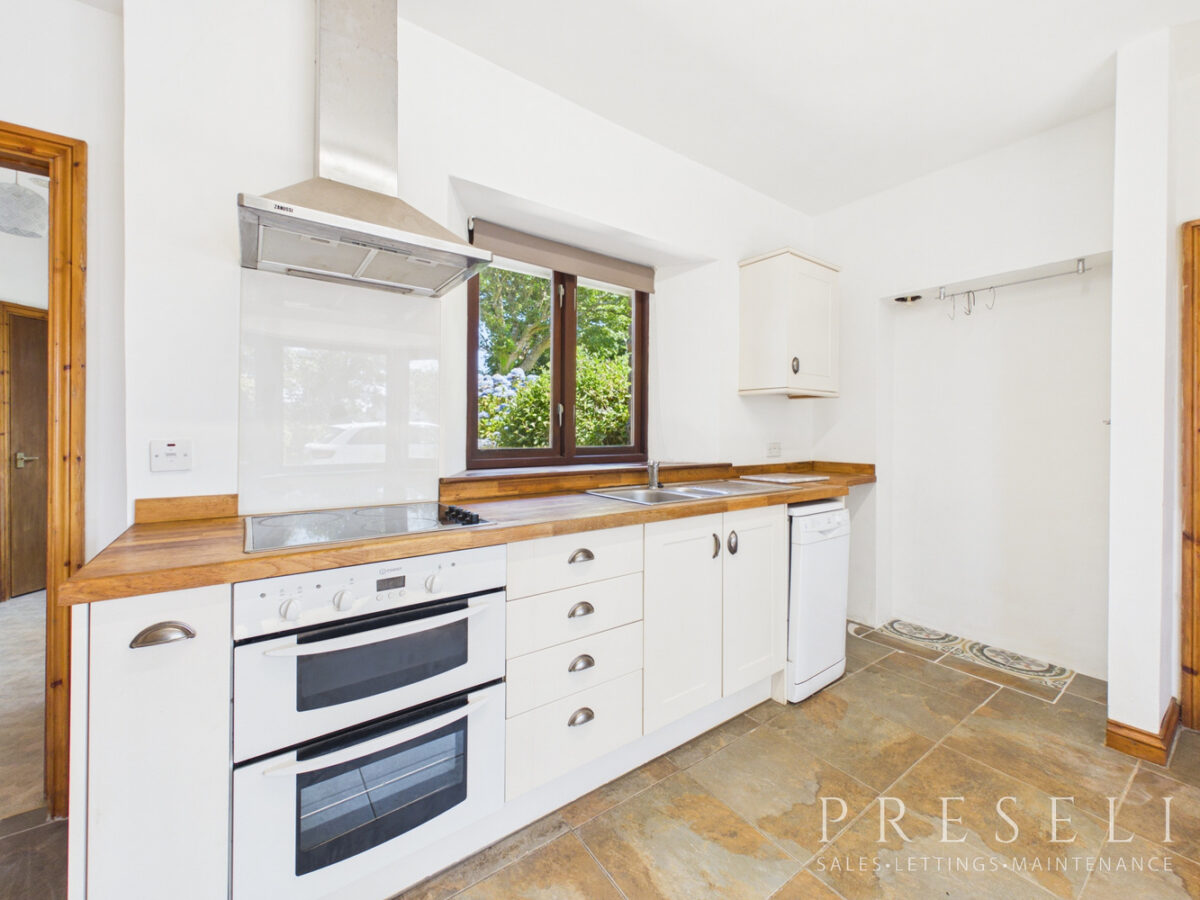Brynbank Cottage, Croesgoch, Hwlffordd, Pembrokeshire