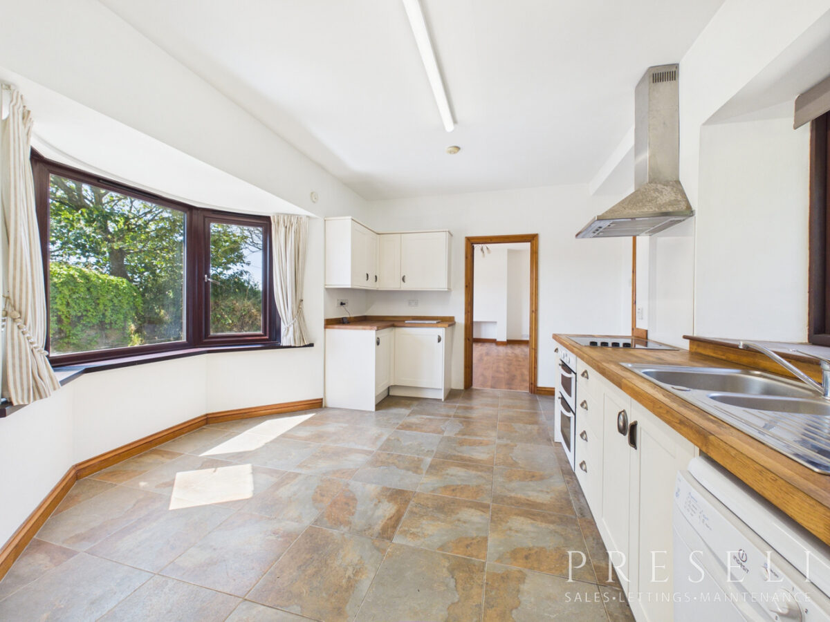 Brynbank Cottage, Croesgoch, Hwlffordd, Pembrokeshire