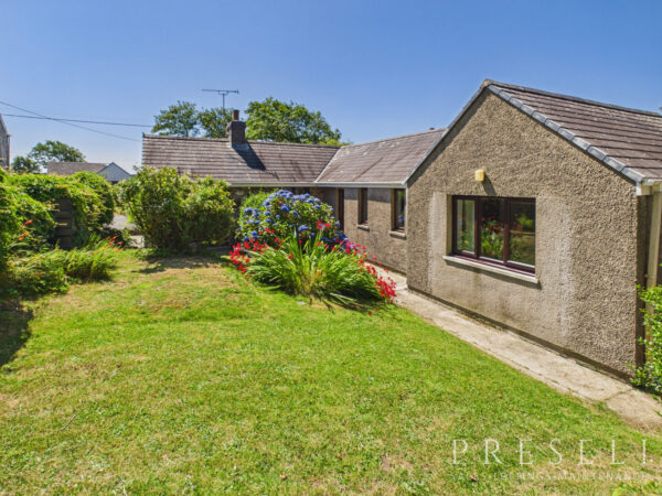 Brynbank Cottage, Croesgoch, Hwlffordd, Pembrokeshire