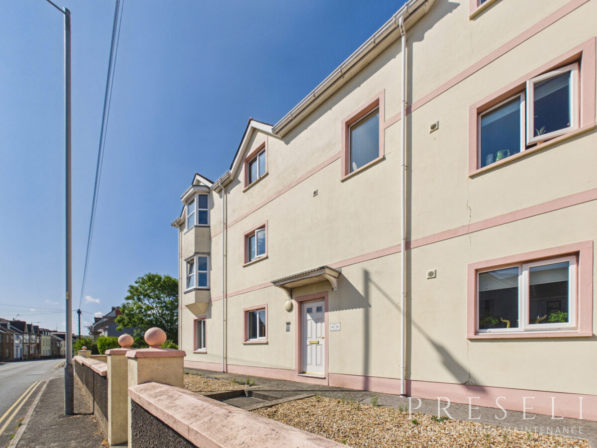 London Road, Pembroke Dock, Pembrokeshire