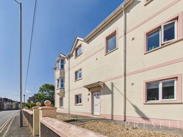 London Road, Pembroke Dock, Pembrokeshire