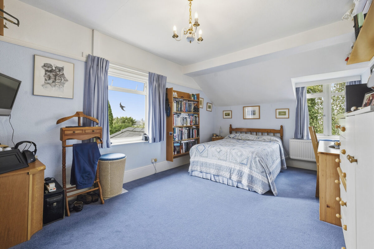 St Giles, 72 Uzmaston Road, Haverfordwest, Pembrokeshire