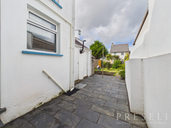 Victoria Avenue, Fishguard